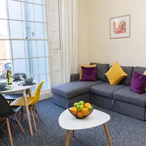 https://montpellier-villas-cheltenham.tophotelsbath.com